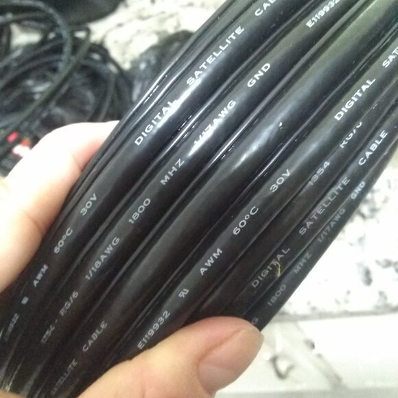 Set of Three Cables - Picture 5 of 10